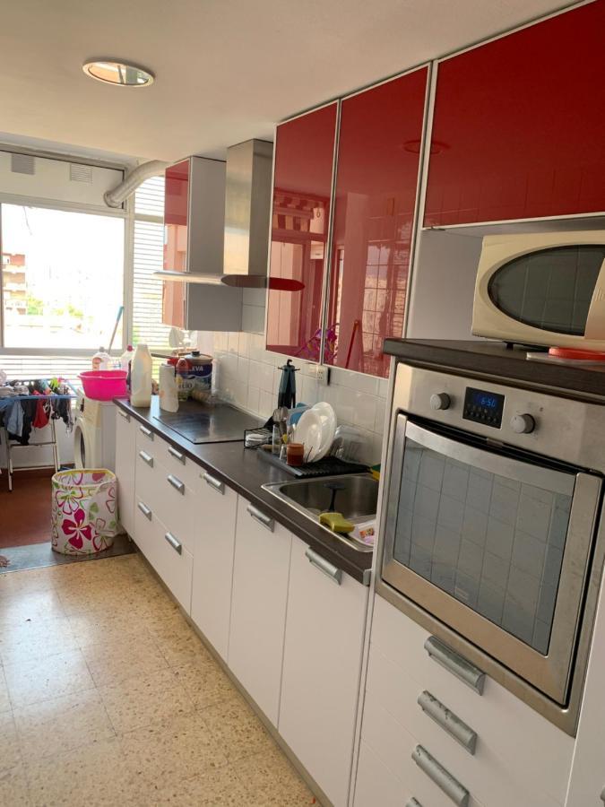 Habitación con cama individual, piso compartido en Avenida Blasco Ibáñez Valência Exterior foto