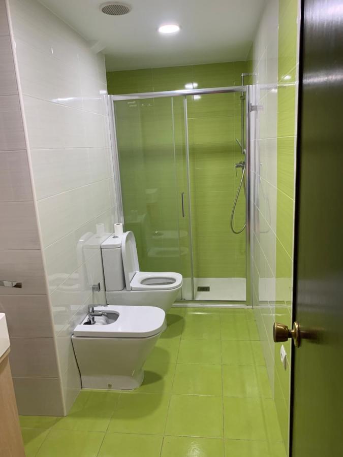 Habitación con cama individual, piso compartido en Avenida Blasco Ibáñez Valência Exterior foto