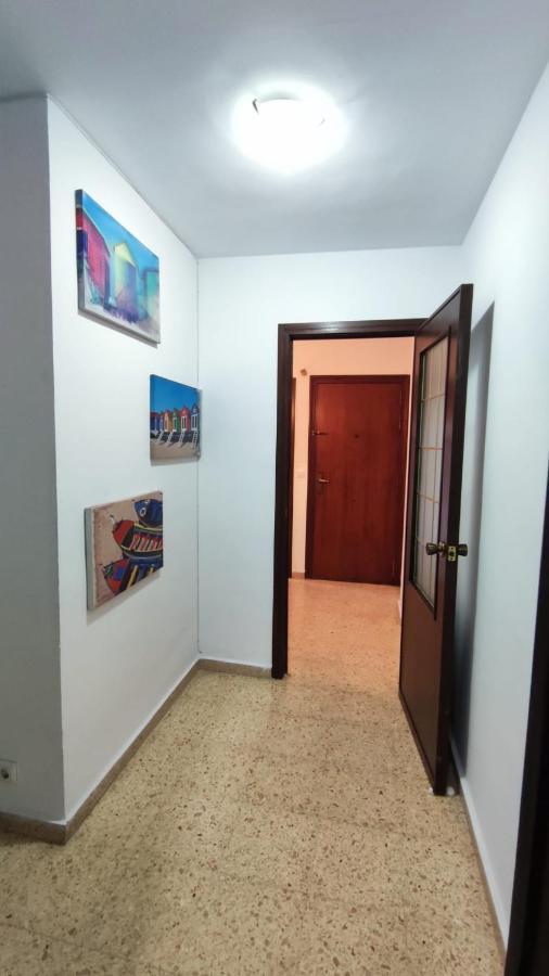 Habitación con cama individual, piso compartido en Avenida Blasco Ibáñez Valência Exterior foto